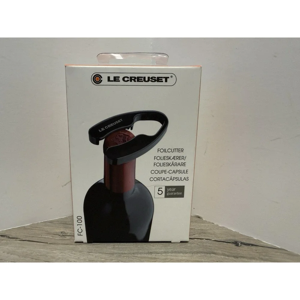 Le Creuset FC100 Foil Cutter, Wine Accessory Foil Cutter Black NEW